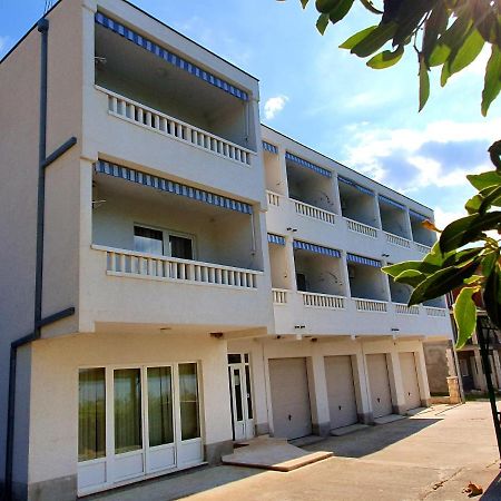 Villa Dvor Apartments Omiš Kültér fotó