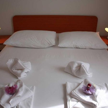 Villa Dvor Apartments Omiš Kültér fotó